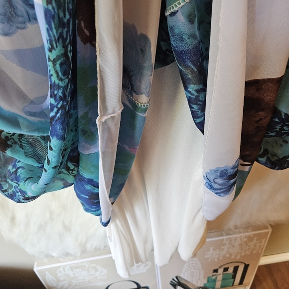 Kenzie *Rare* Aqua Geometric Chevron Maxi Dress - Picture 8 of 9